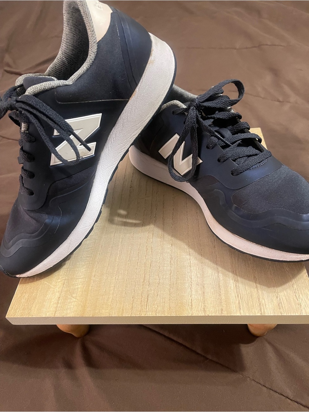 New Balance Women’s Navy and White Casual Sneakers